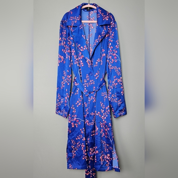 J Jason Wu Women's Woven Printed Lightweight Satin Floral Trench, Blue & Pink - Picture 8 of 14